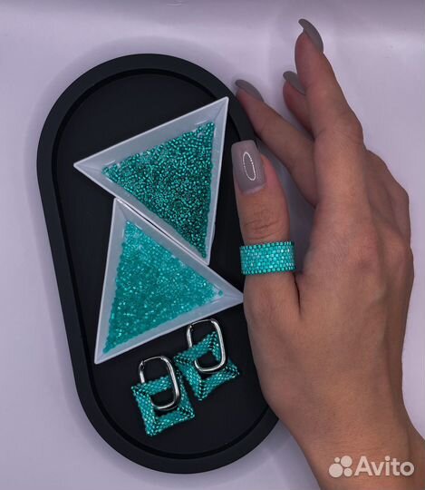 Серьги ромбы из бисера