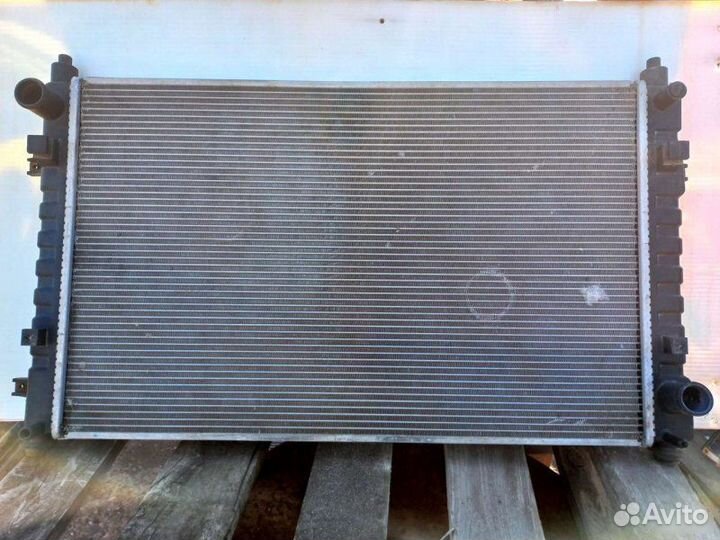 Радиатор охлаждения Geely Emgrand X7 2011—2016