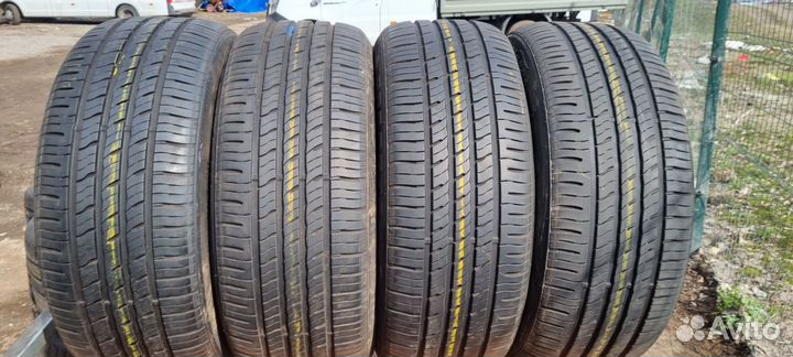 Roadstone N'Fera RU5 255/50 R20