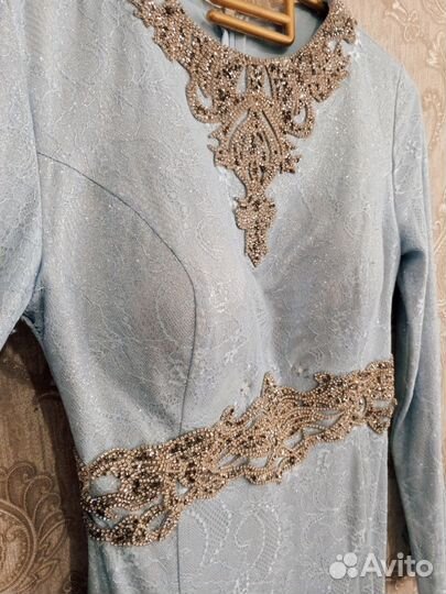 Вечернее платье