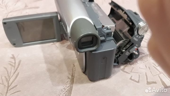 Видеокамера Sony DCR-HC27