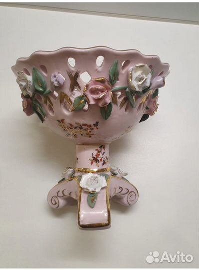 Ваза на ножке