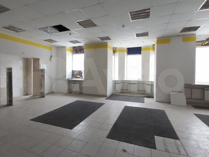 Сдам торговое помещение, 171.9 м²