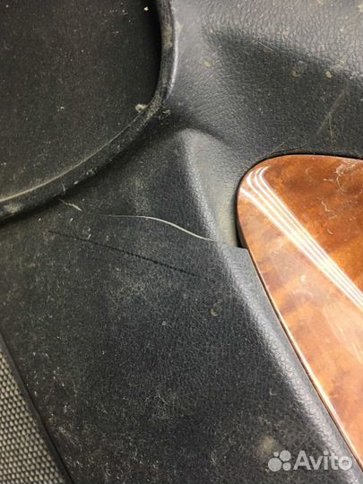 Обшивка двери Toyota Camry V40 дефект