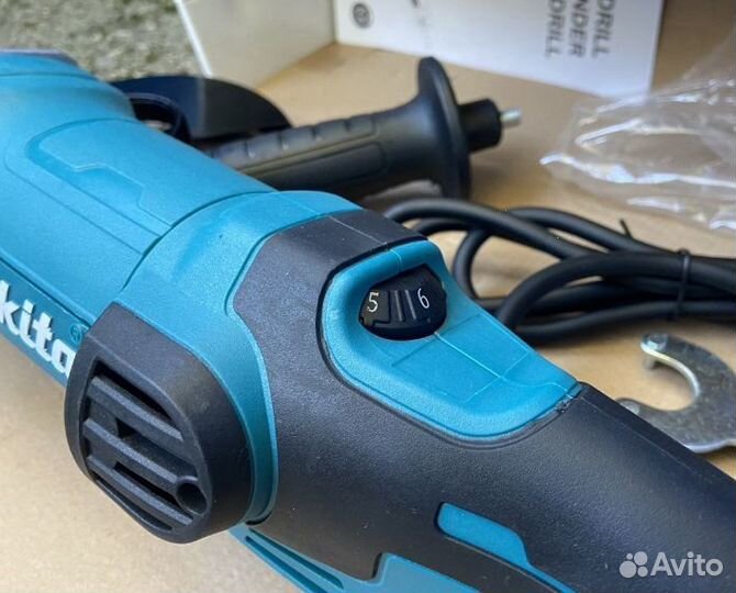 Ушм Болгарка Makita 125mm 1600w с регулировкой