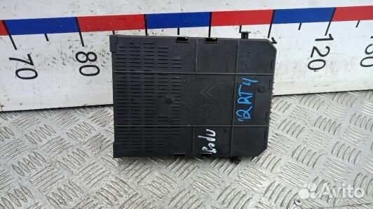 Блок предохранителей peugeot 308 1 (2RT04M101)