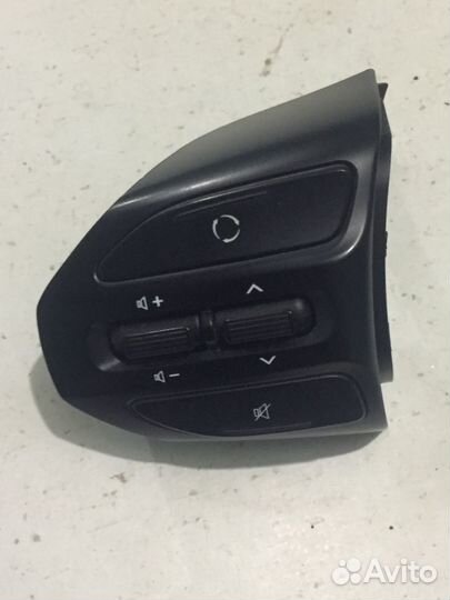 Кнопка на руль левая многофункциональная Kia Rio 4