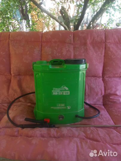 Опрыскиватель Усадьба 12л литий-ионный аккум