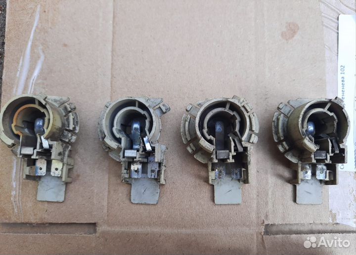 Патрон лампы стопа на audi 80,100 С4