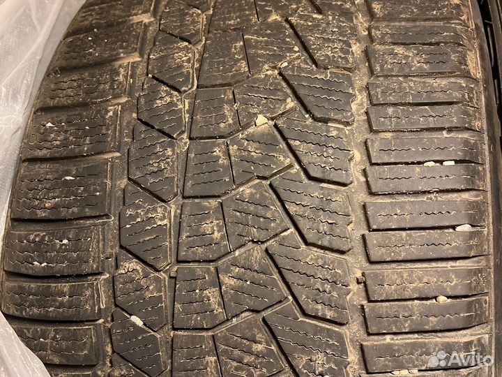 Continental ContiWinterContact TS 860 245/40 R20 и 275/35 R20