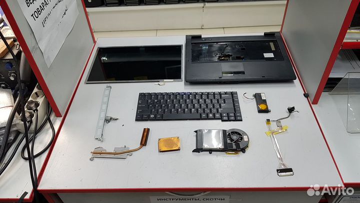 Samsung R25 Plus в разборе