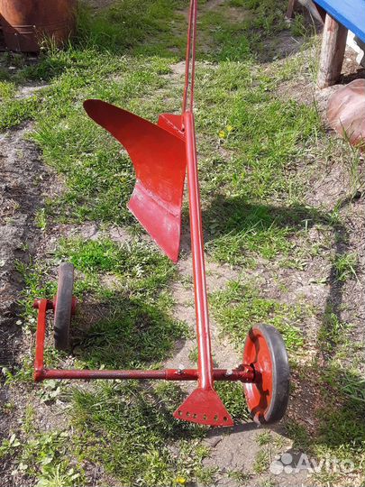 Плуг к мотоблоку