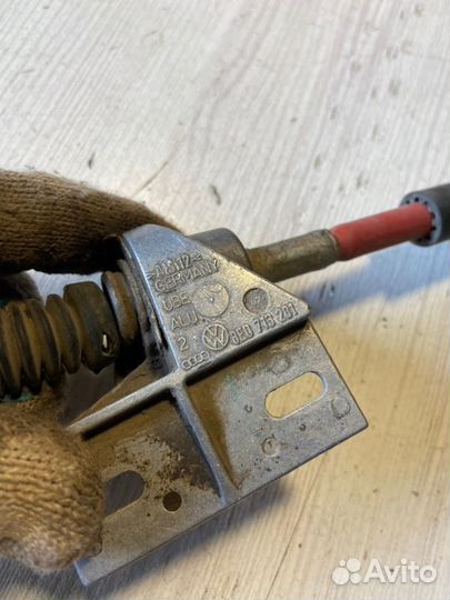 Трос кпп Audi A6 C6