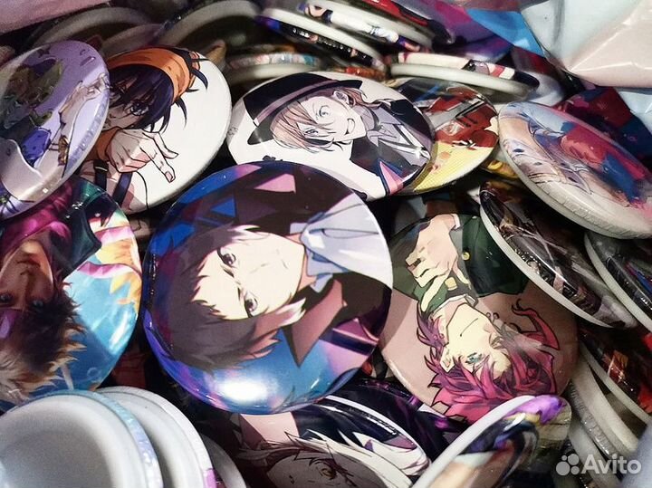 Аниме значки оптом