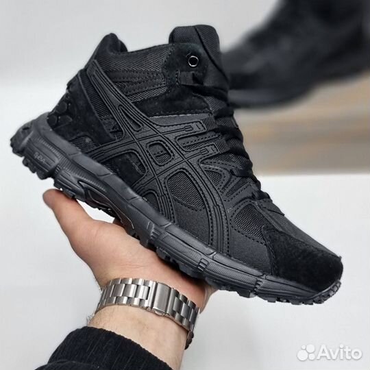 Мужские зимние кроссовки asics