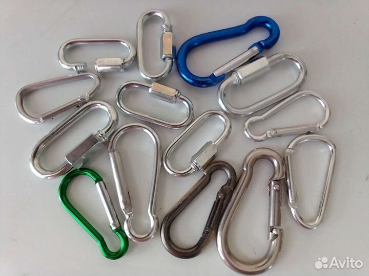 Цепи, карабины,расчёски