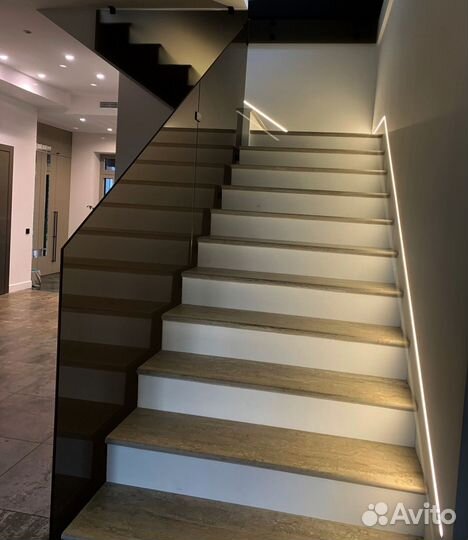 Перила для лестницы / Стеклянные ограждения