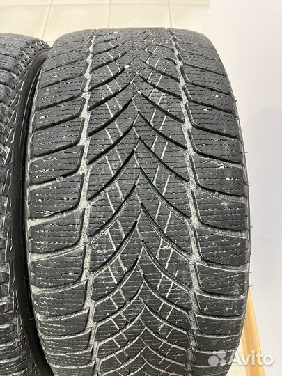 Goodyear UltraGrip Ice 2 245/40 R18