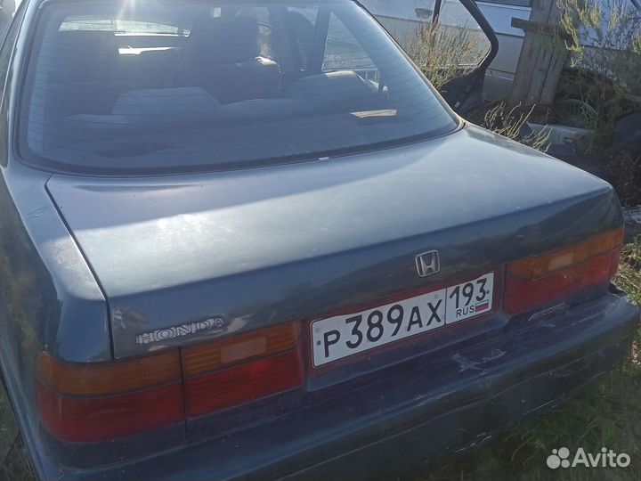 Крышка багажника Honda Accord 4