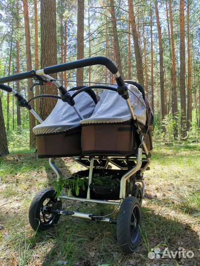 Коляска для двойни