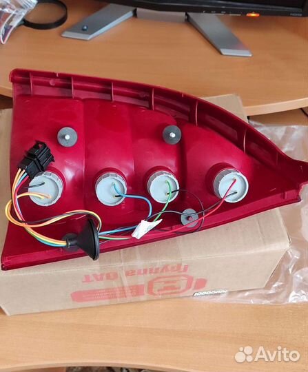 Задний левый фонарь на ваз 1117 универсал