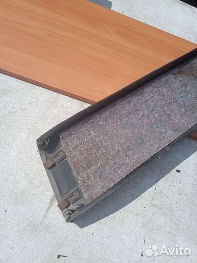 Накладка центральной стойки R bmw 7 e32 бмв е32