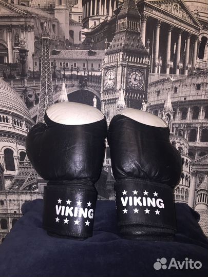 Боксерские перчатки