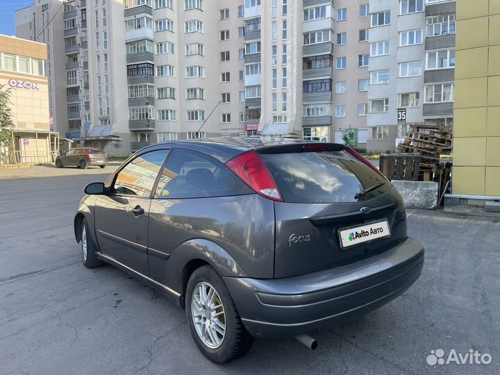 Ford Focus 2.0 МТ, 2002, 100 000 км