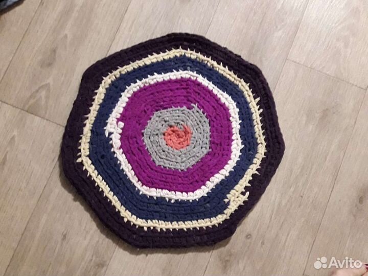 Коврик вязанный крючком