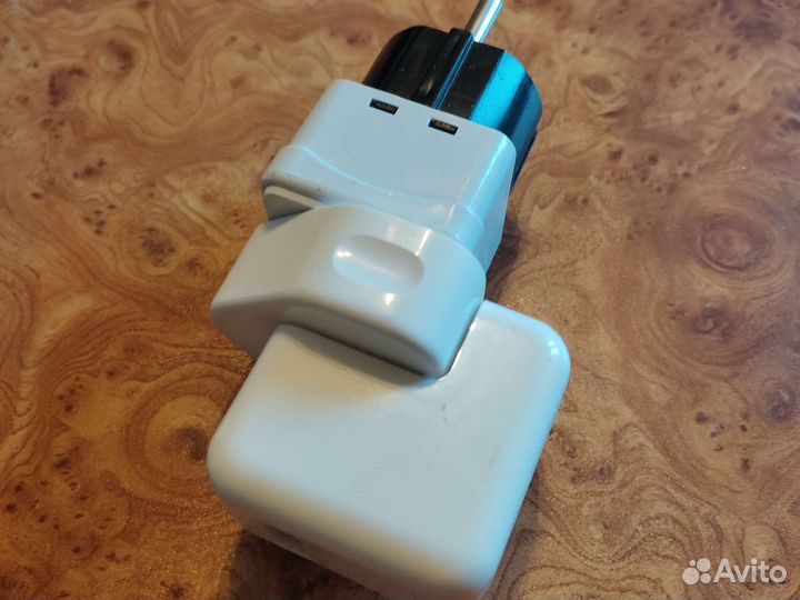 Адаптер универсальный Apple