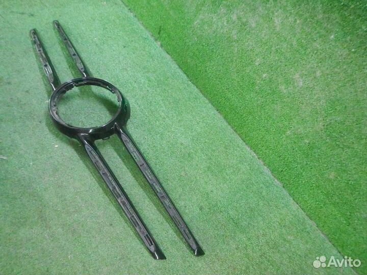 Накладка решетки радиатора Mercedes V W447 (2014-н