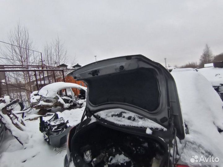 Крышка багажника Renault Megane 2005