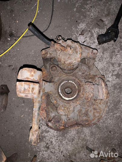 Поворотный кулак skoda felicia 1