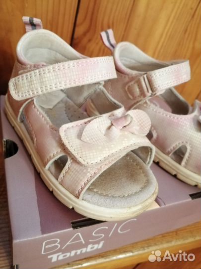 Босоножки Tombi для девочки 22 размер