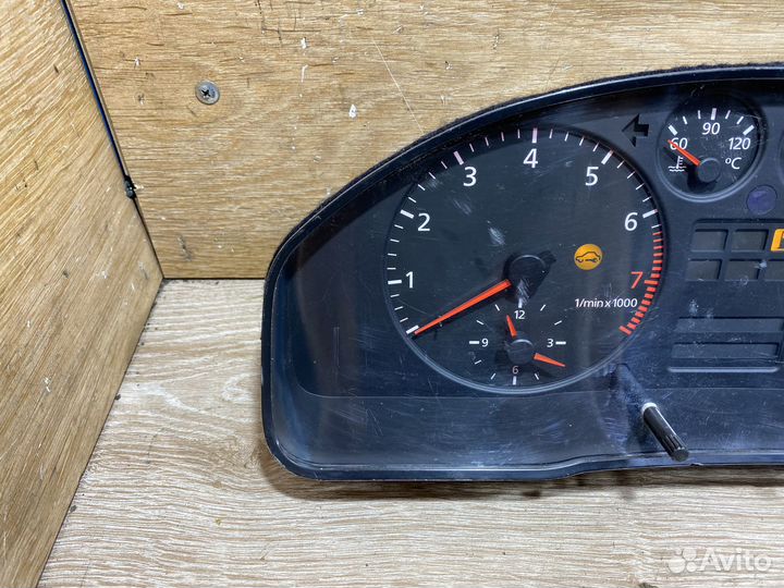 Панель приборов Audi A4 B5 бензин 1121269