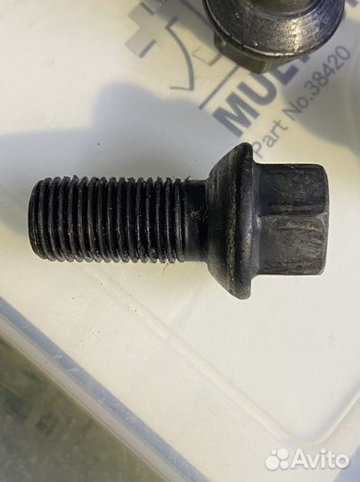 Оригинальные колесные болты mercedes