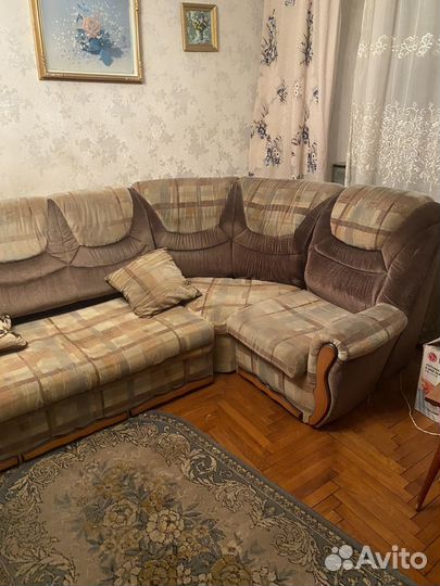 Диван и шкаф бу