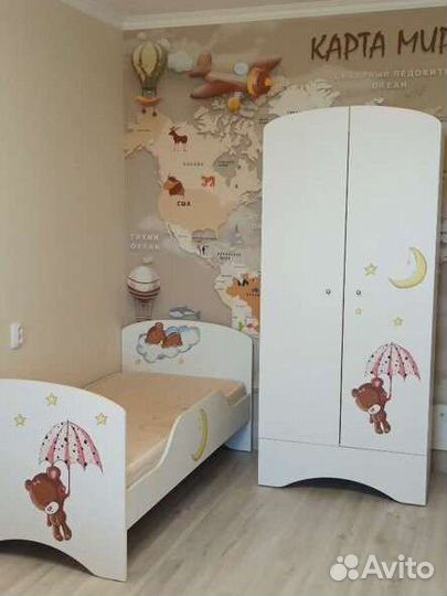 Детский шкаф и детская кровать/ детский гарнитур