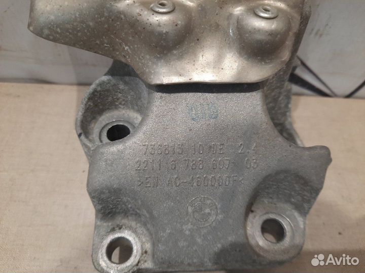 Кронштейн двигателя левый Bmw 118 F20 N13B16 2015