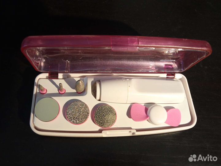 Маникюрный набор Avon