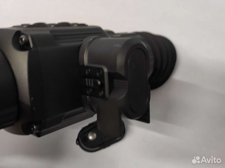 Батарейный отсек для тепловизоров Iray серии Saim