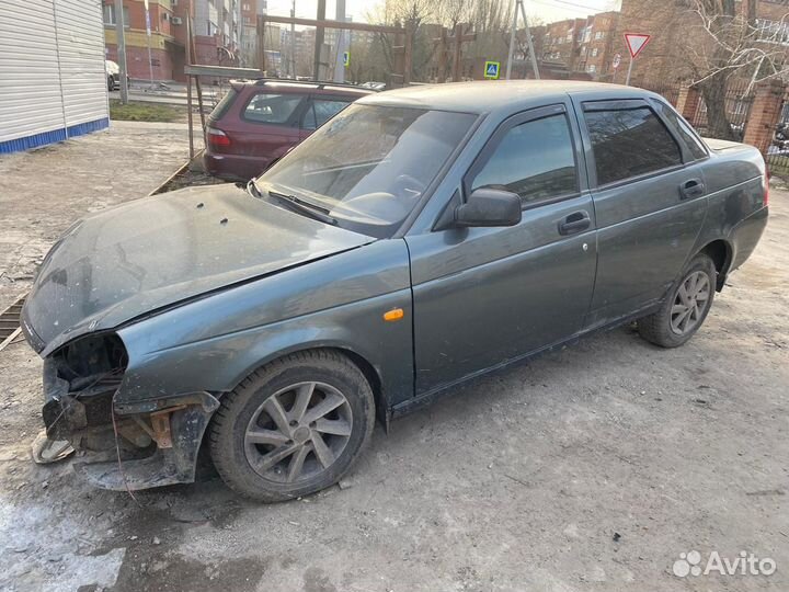Лада приора В разбор по запчастям
