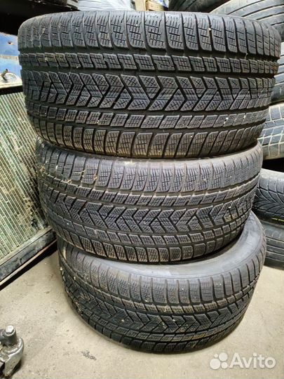 Pirelli Scorpion Winter 295/40 R21 111V