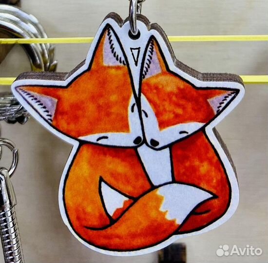 Брелок деревянный