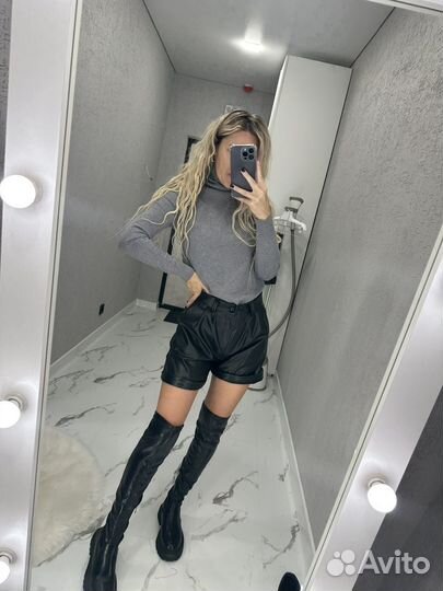 Шорты из эко кожи