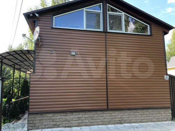 Коттедж 100 м² на участке 7 сот.