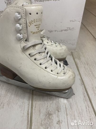 Фигурные коньки risport 200