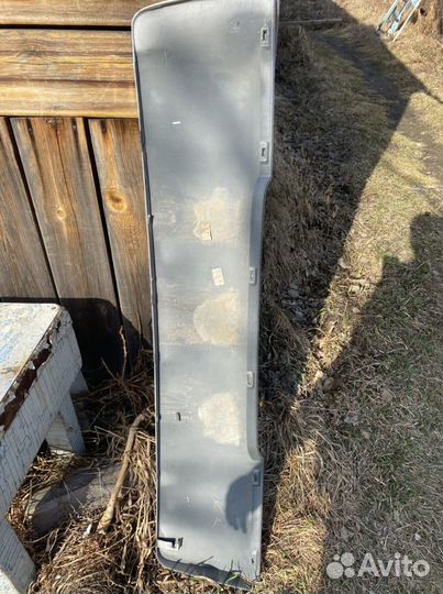 Накладка двери багажника Toyota Funcargo