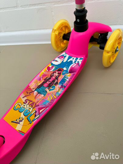 Самокат трехколесный для девочки barbie новый