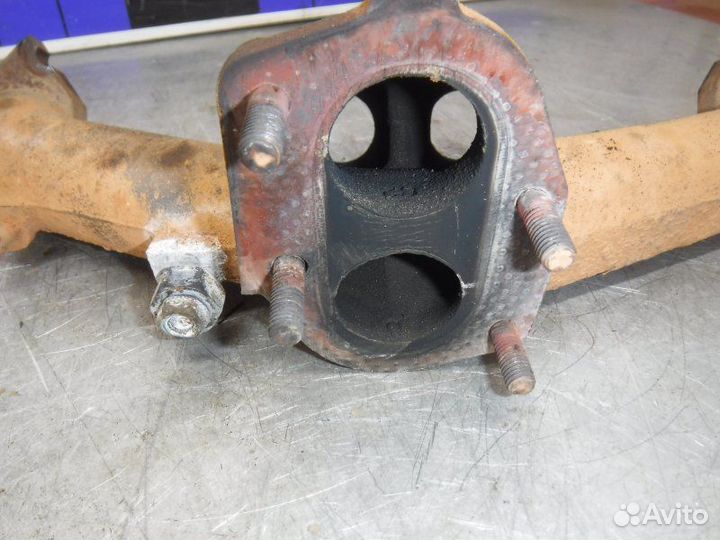 Коллектор выпускной Chevrolet Нива 2123 2011